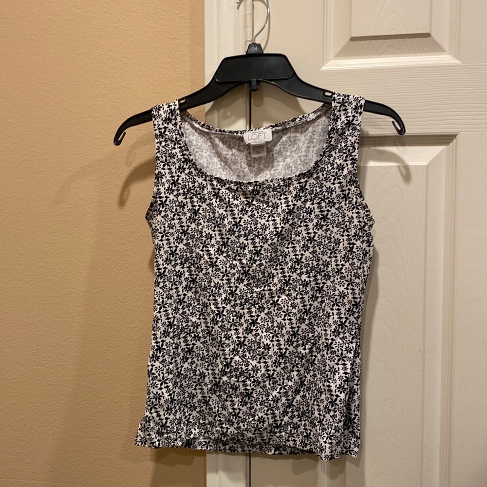 Ann Taylor Loft floral print tank